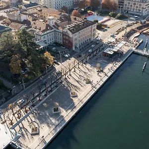 Como Lake Suites Apartment