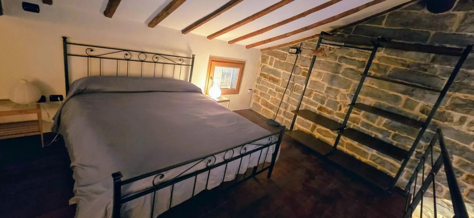 Apartment Historical House Medieval Abbey - Al Chiostro Sotto il Monte